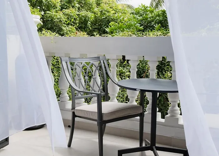 Riviera Boutique - Prime Location Hotel *
