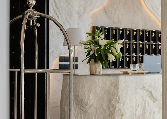 Riviera Boutique - Prime Location Hotel *